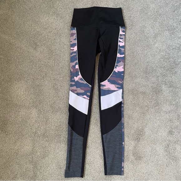 VS Pink Ultimate High-Rise Leggings - Excellent Condition - Size XS - Picture 3 of 6